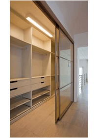 Линейная гардеробная комната с дверями купе Грозный