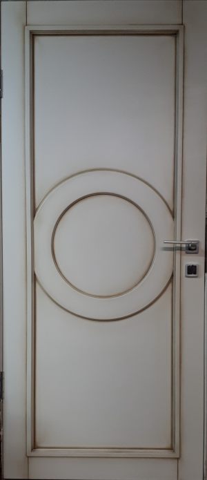 Межкомнатная дверь в профиле массив (эмаль с патиной) Грозный